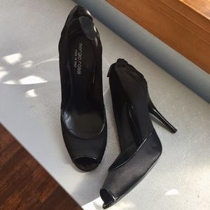 LAST CHANCE Sergio Rossi black satin peep toe heels